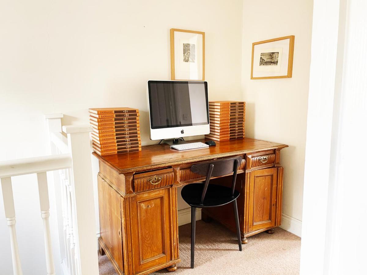 Central London Charming Camden Split Level Home Exteriör bild